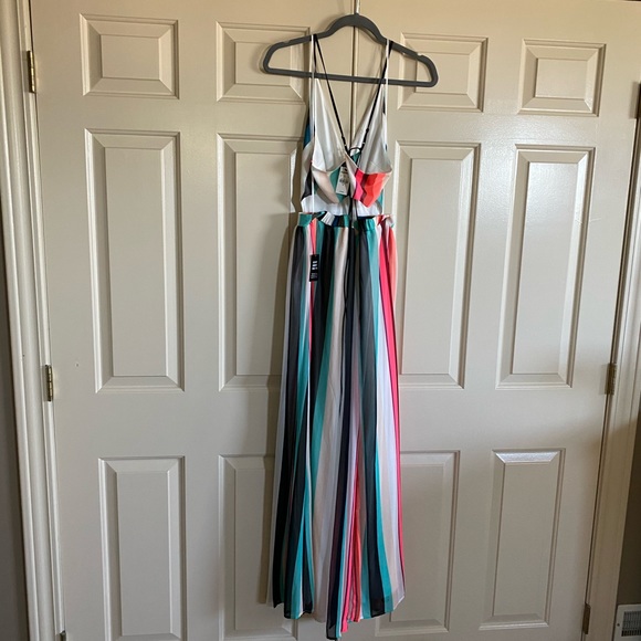 NWT Express Striped Surplice Lace-Up Back Maxi Dress in Multicolor Stripe - Picture 7 of 14